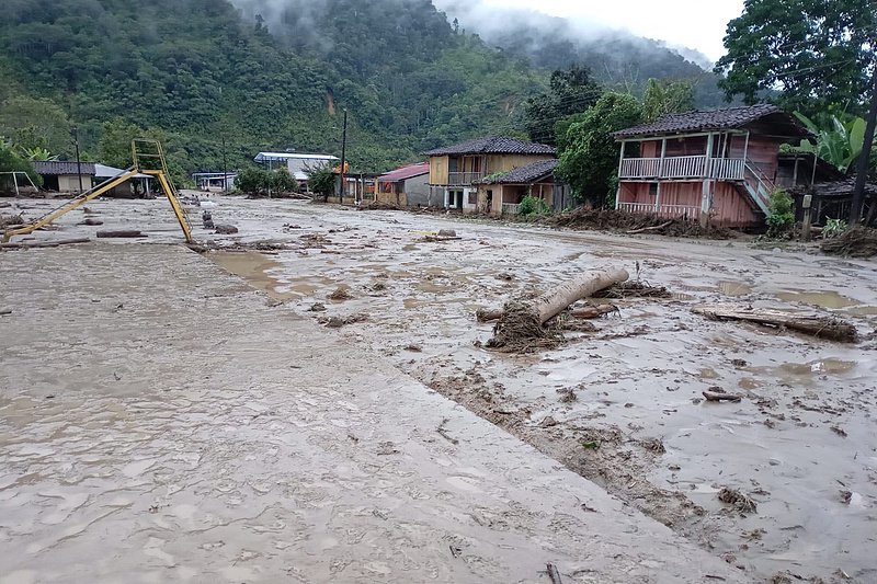厄瓜多尔山洪致9人死亡 一省长在灾害中失踪