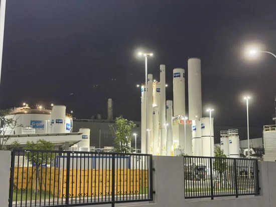科创板最大IPO	，长鑫科技明日上市！记者实探：夜间厂区灯火通明，周边酒店一房难求